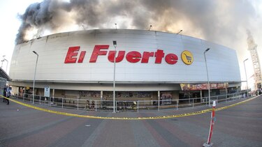 Controlan incendio en supermercado en San Miguelito; aún no se conoce la causa