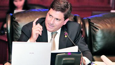 Asignan $3 millones a publicidad estatal