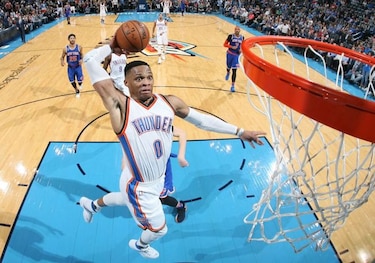 Westbrook aporta  38 puntos en triunfo del Thunder sobre Knicks
