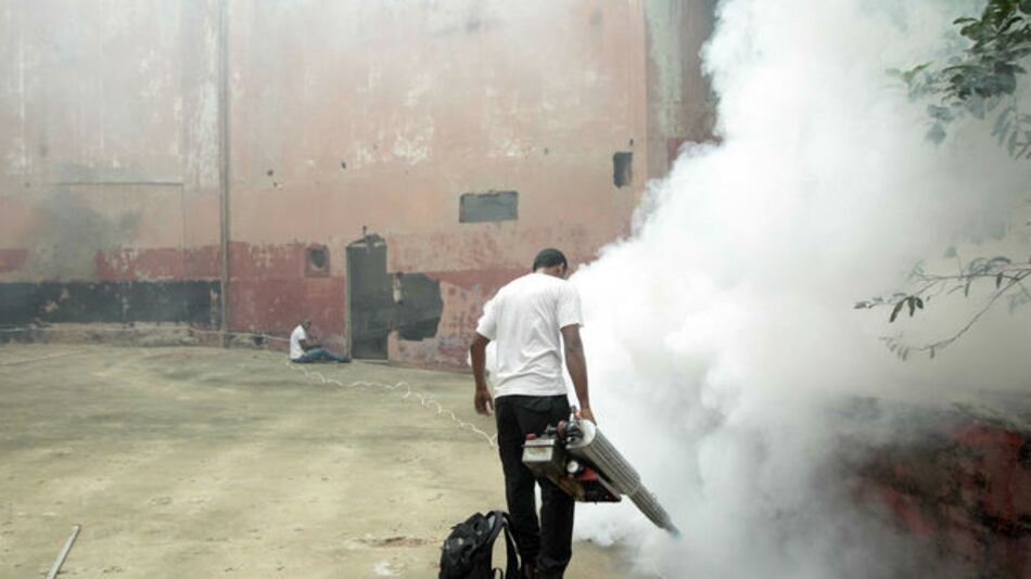 Advierten de sanciones a empresas que no reporten labores de fumigación a los bomberos