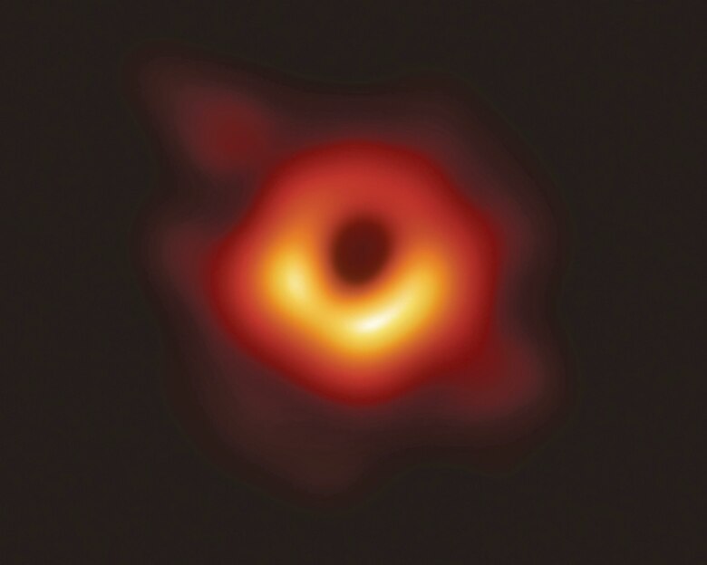 El agujero negro tan grande, que ‘no debería existir’