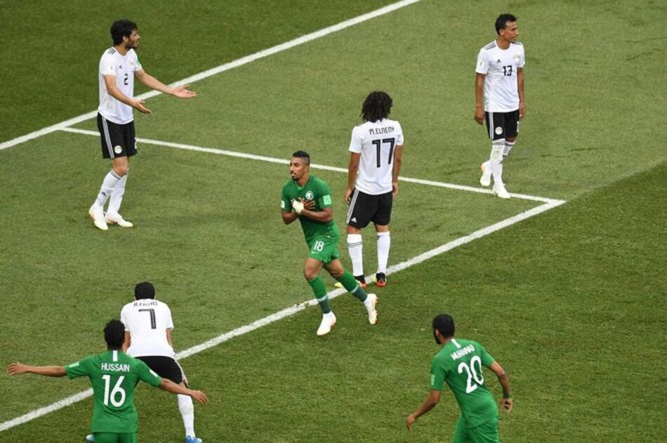 Salah se va del Mundial marcando en la derrota 2-1 ante Arabia Saudita