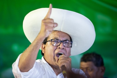 Fiscal de Perú pide 5 años de cárcel para candidato de izquierda Roberto Sánchez