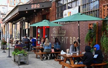 Ciudad de Nueva York busca reconfinar nueve barrios por Covid-19