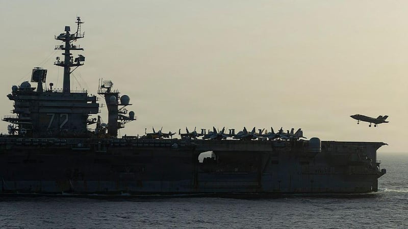 Las condiciones a bordo del portaaviones de Estados Unidos que lleva más de 250 días en el mar por la guerra de Irán