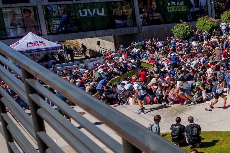 Análisis: el asesinato de Charlie Kirk deja al descubierto la sangrienta fractura política de Estados Unidos