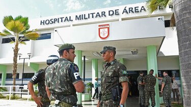 Hospitalizan al presidente de Brasil mientras diputados evalúan denuncias de corrupción en su contra