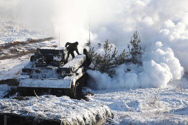 Pentágono: Rusia reforzó su fuerza militar en la frontera con Ucrania el fin de semana