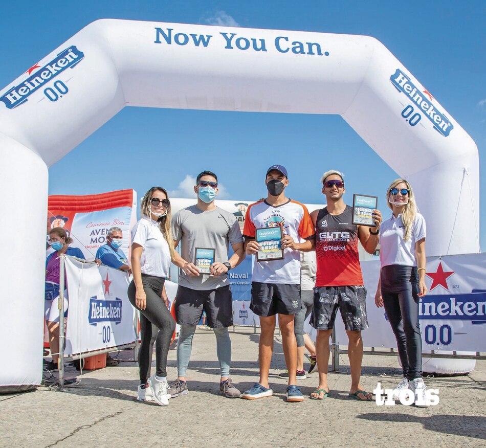 Jeancarlo Calderón y Alejandra González se lucen en Amador