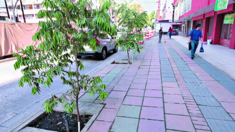 Polémica entre Alcaldía de Panamá y la SPIA por aceras