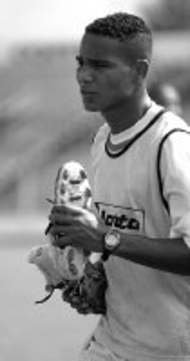 Cinco panameños van al fútbol colombiano