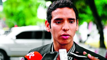 Asesor legislativo renuncia tras polémica