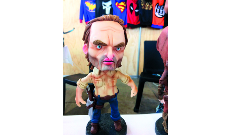 Héroes en porcelana