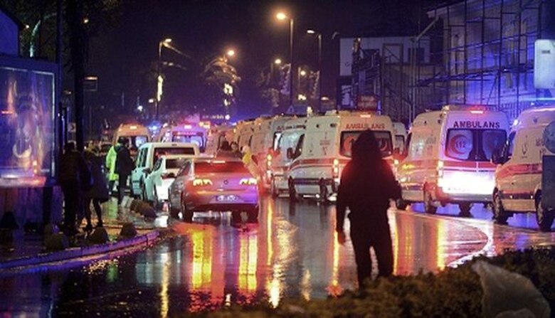 Turquía: Al menos 35 muertos tras ataque en discoteca de Estambul