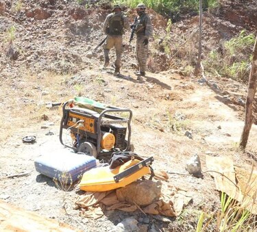 Desmantelan campamento de minería ilegal en Herrera