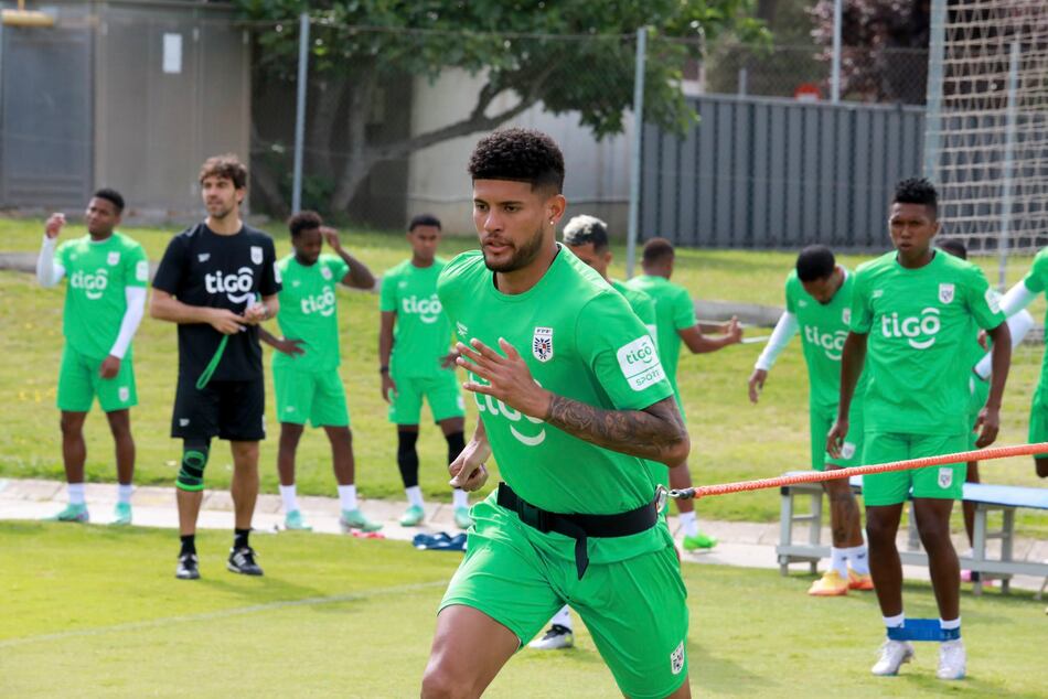 Andrade y Blackman observan un equipo listo y motivado para enfrentar a Cataluña