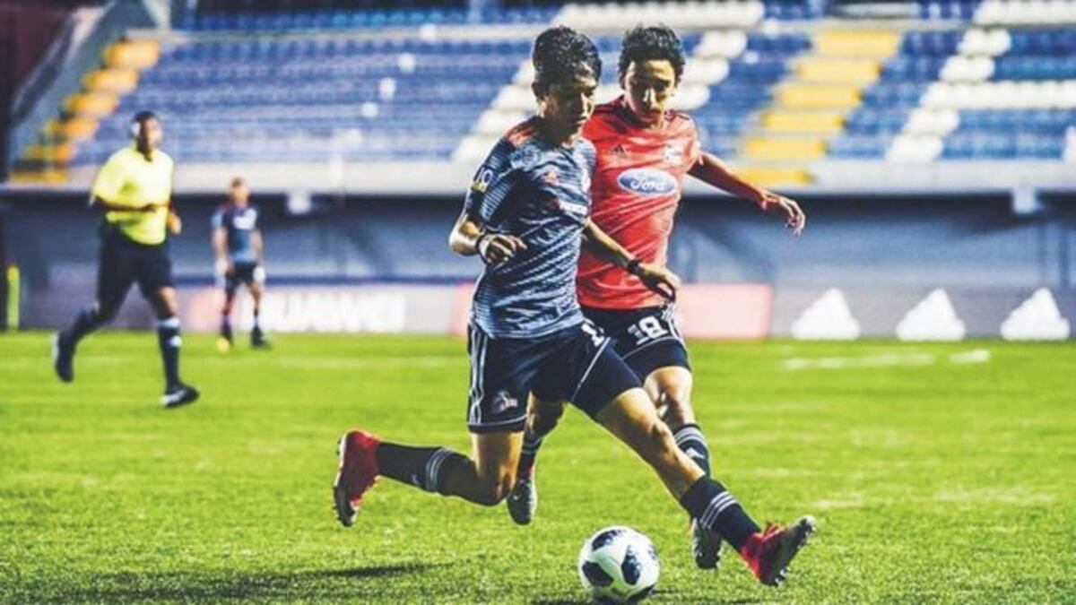 Triplete de Ruiz en la Liga 10