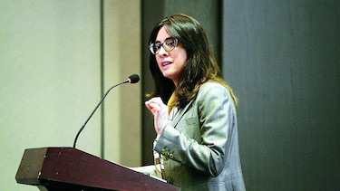 Con ‘el cierre de un medio pierde toda la sociedad’