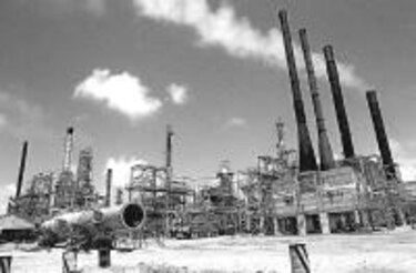 Crecerá desempleo por cierre de Refinería Panamá