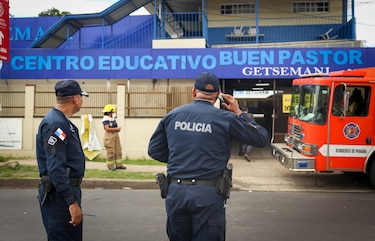 Evacúan centro educativo en Pedregal tras la posible intoxicación de al menos 30 estudiantes