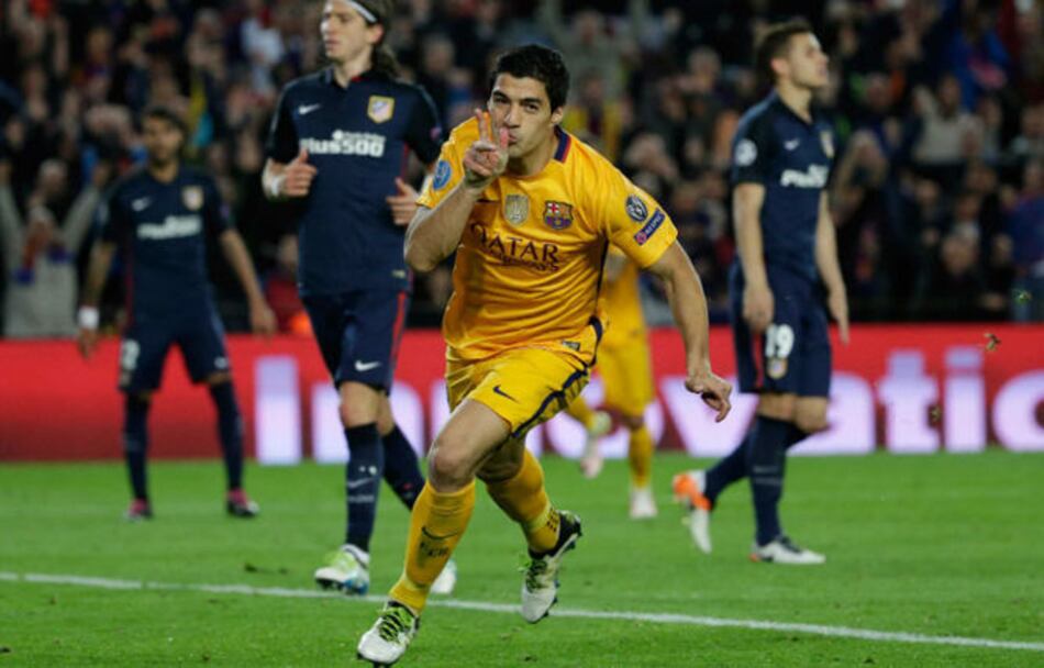 Barcelona vence al Atlético con doblete de Suárez