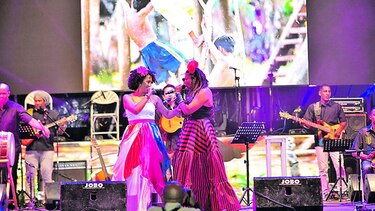 Afrodisíaco se va de gira