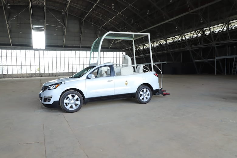 Papamóvil ya llegó a Panamá