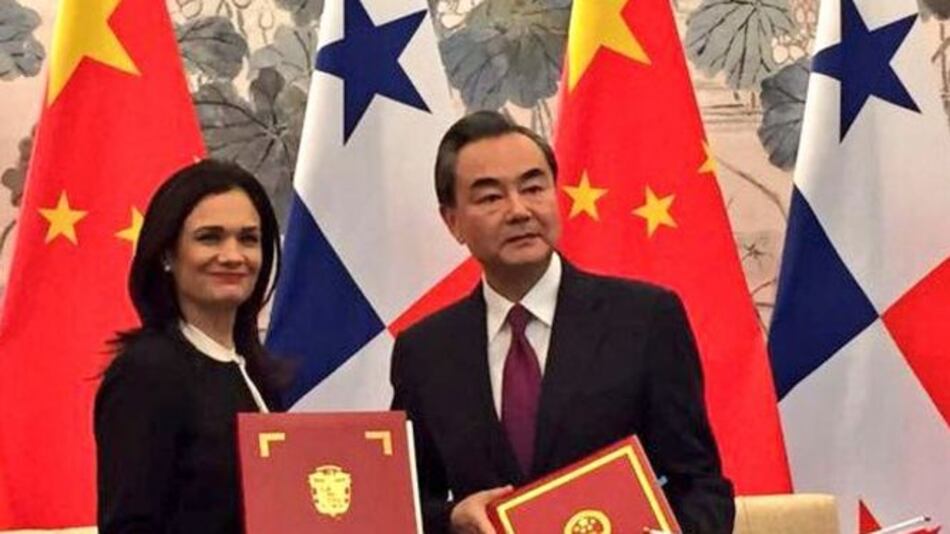 Taiwán, indignada por la decisión de Panamá de establecer relaciones con China