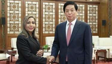 Yanibel Ábrego visita China y aboga por reforzar colaboración con la nación asiática