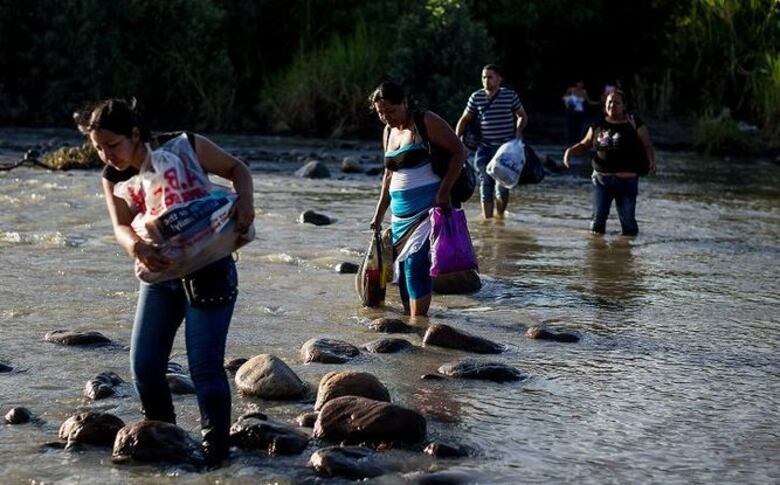 Suben a 8 mil 250 los colombianos obligados a salir de Venezuela