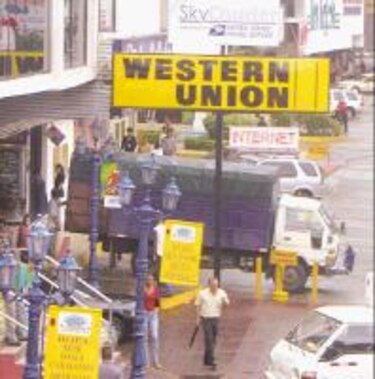 Ley favorece a casas de remesas