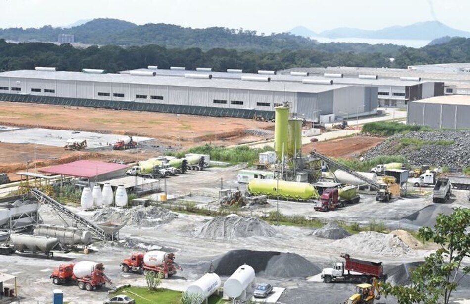 SEM suma a 17 multinacionales