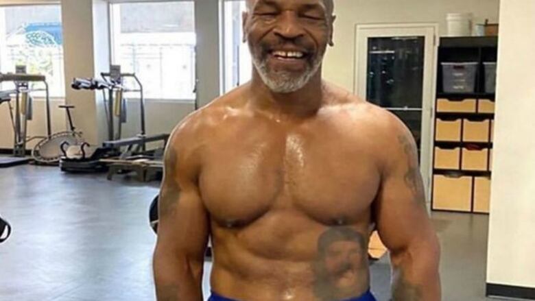 Mike Tyson anuncia su regreso al boxeo a los 54 años