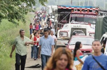 Protestas paralizan la Panamericana