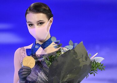 La rusa Anna Shcherbakova, de 16 años, campeona mundial de patinaje artístico