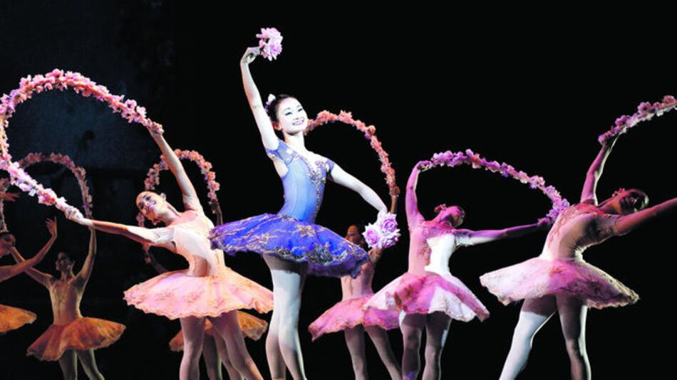 El hoy y el mañana se unieron en la danza