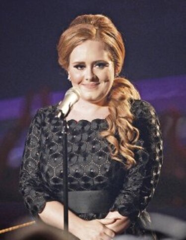 Adele enfrenta problemas de voz