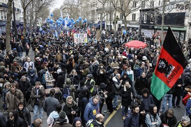 Más de 200 detenidos y 175 policías heridos tras una nueva jornada de protestas en Francia