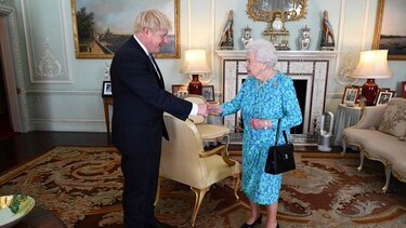 Boris Johnson asume como primer ministro y promete Brexit cueste lo que cueste