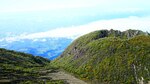 Ver el horizonte desde la cima del volcán