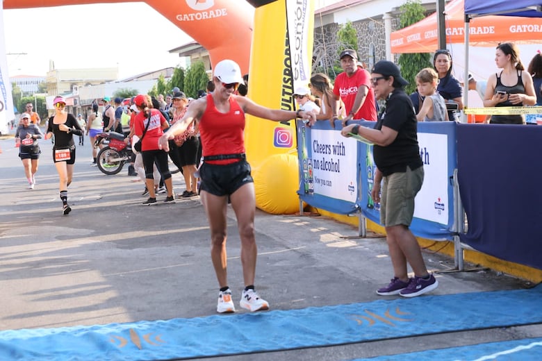 Christofer Jurado y Diana Salerno ganan los 21K en la Clásica Sábado de Gloria