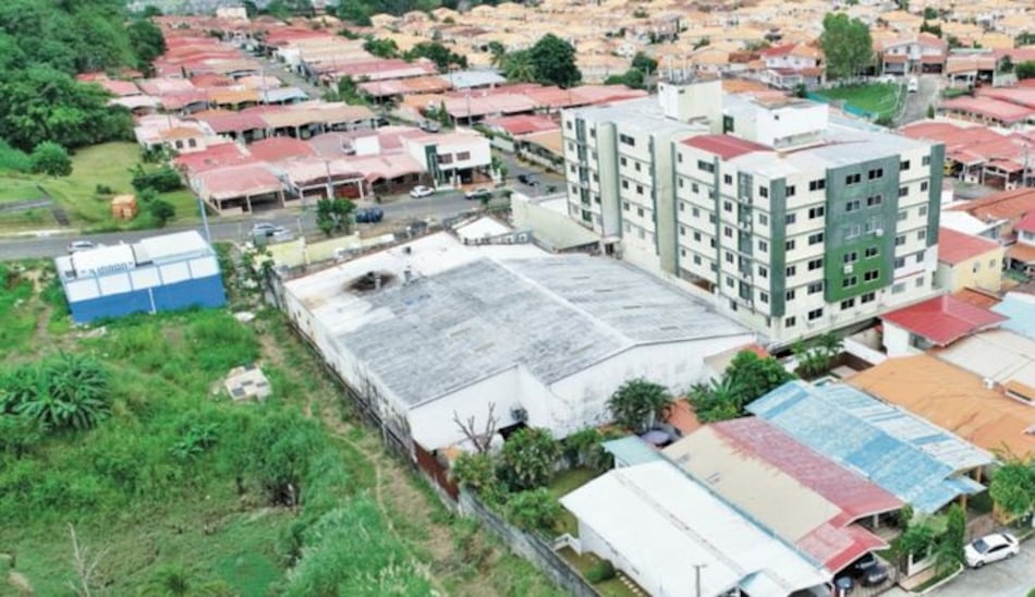 Presentan amparo de garantías contra demolición de edificios en área de Limajo