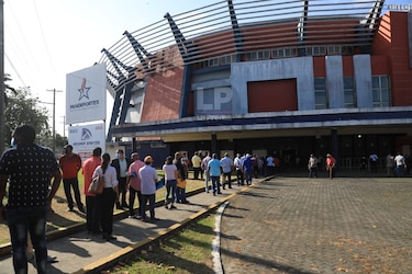 Habilitarán estadios y gimnasios del país con pantallas gigantes gratis para ver a ‘La Sele’