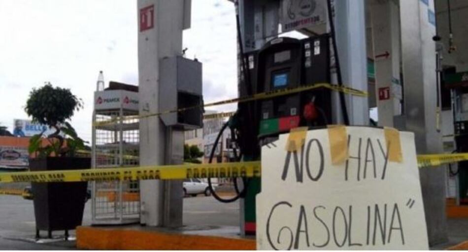 Racionamiento de combustible hunde aún más a Venezuela