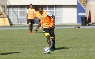 Cooper seguirá con el Árabe