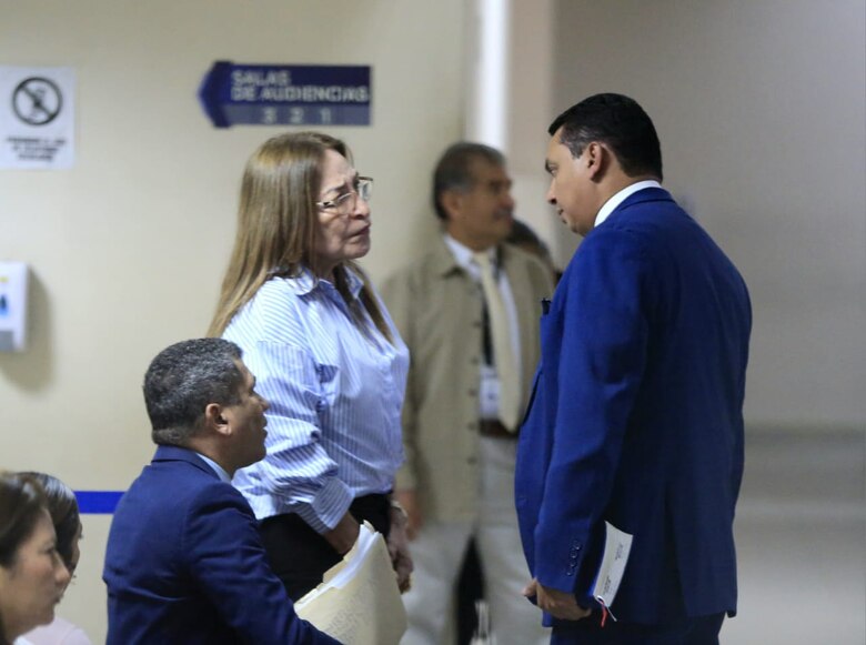 Juez legaliza aprehensión de Bernardo Meneses por presunto enriquecimiento injustificado