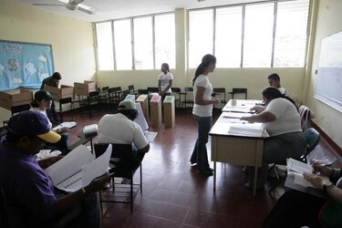 Muñoz dice que elecciones de 2014 serán transparentes