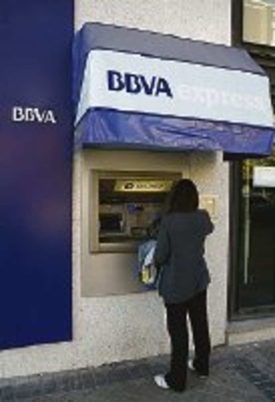 BBVA colocó $220 millones en deuda