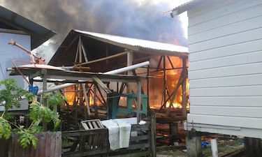 Incendio en Isla Colón deja 16 damnificados
