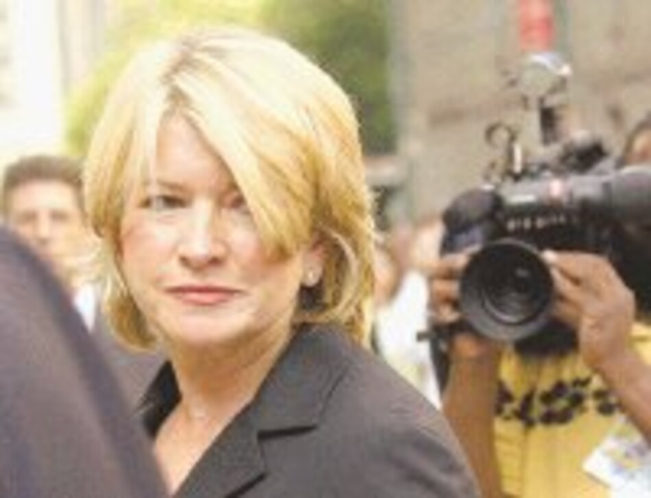 Martha Stewart recibe 5 meses de cárcel y 5 de prisión domiciliaria
